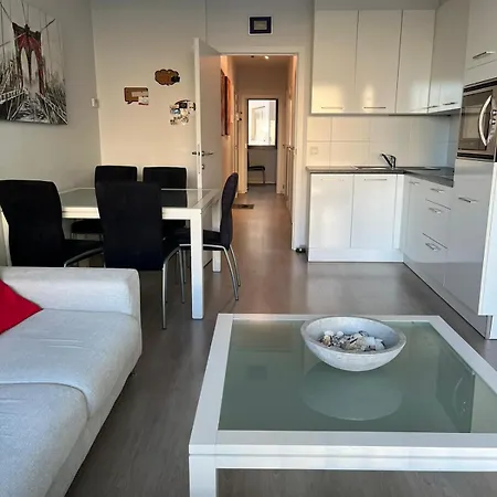 Julieze At Sea & Pool Apartament